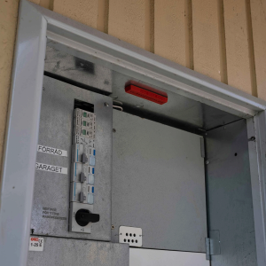 Fire extinguishing sticker - Stixx PRO: Installation in electrical cabinet